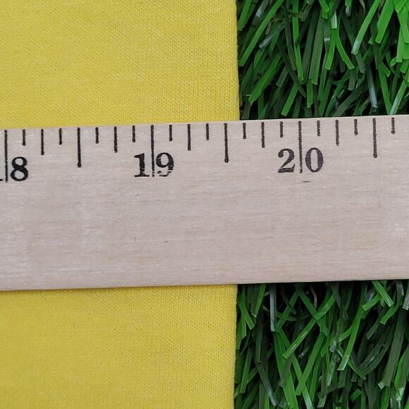 Vintage 80s Amaretto Disaronno Liqueur Shirt Medium 20x28 Yellow - Picture 11 of 12